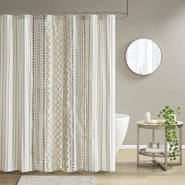 Make a Statement With These Trendy Shower Curtains | Realicozy