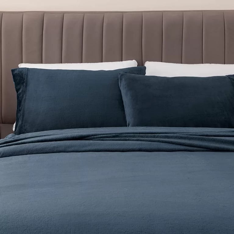 The Best Winter Bed Sheets for a Cozy Night’s Sleep Realicozy